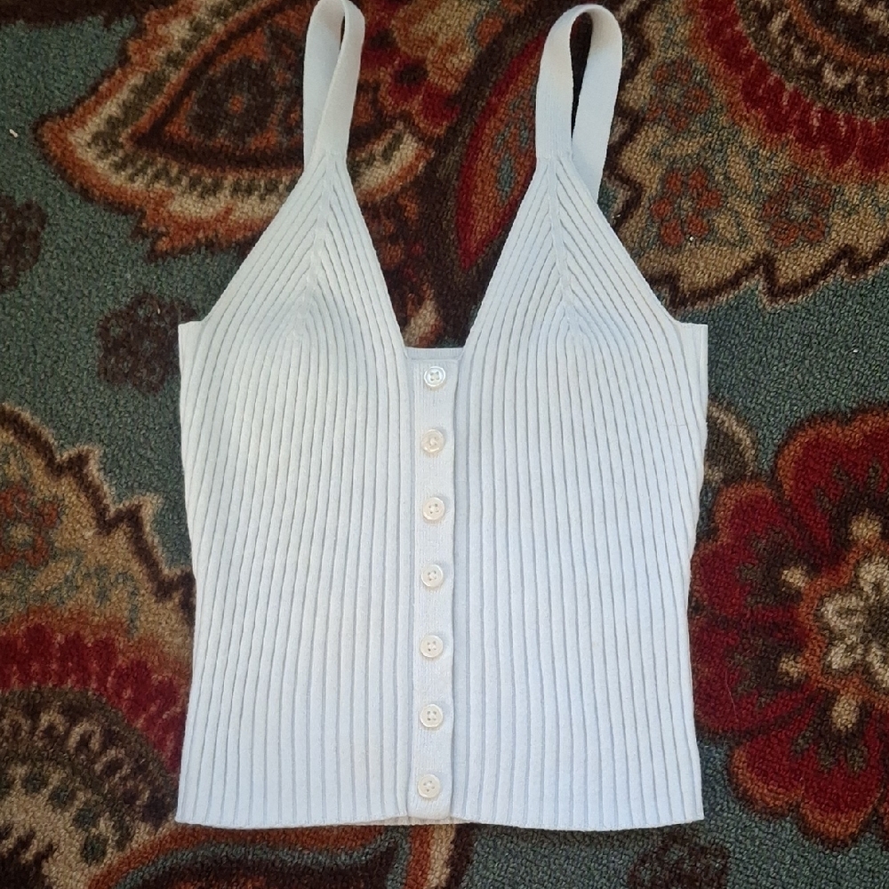 Aerie V Neck Button-Down Cropped Shirt Size S